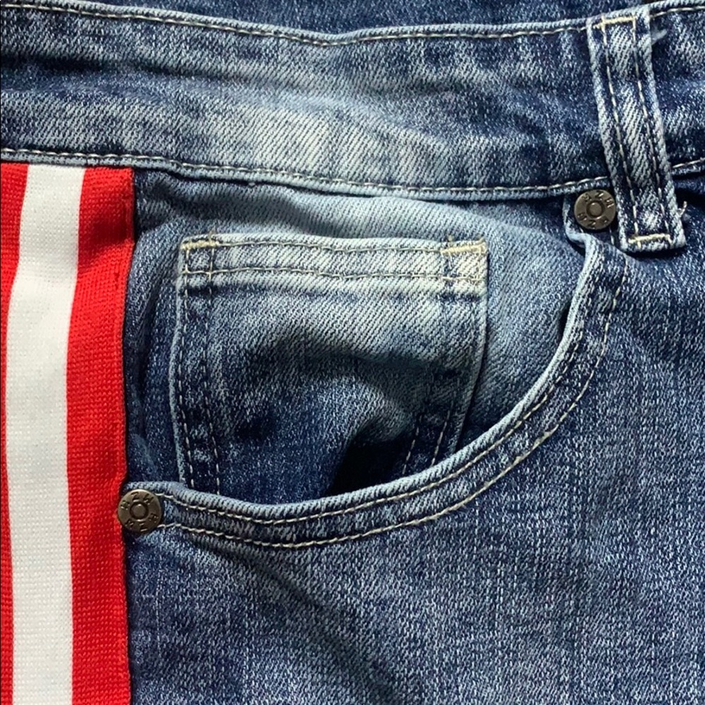 Men’s Striped Ripped Jeans - Picture 5 of 5